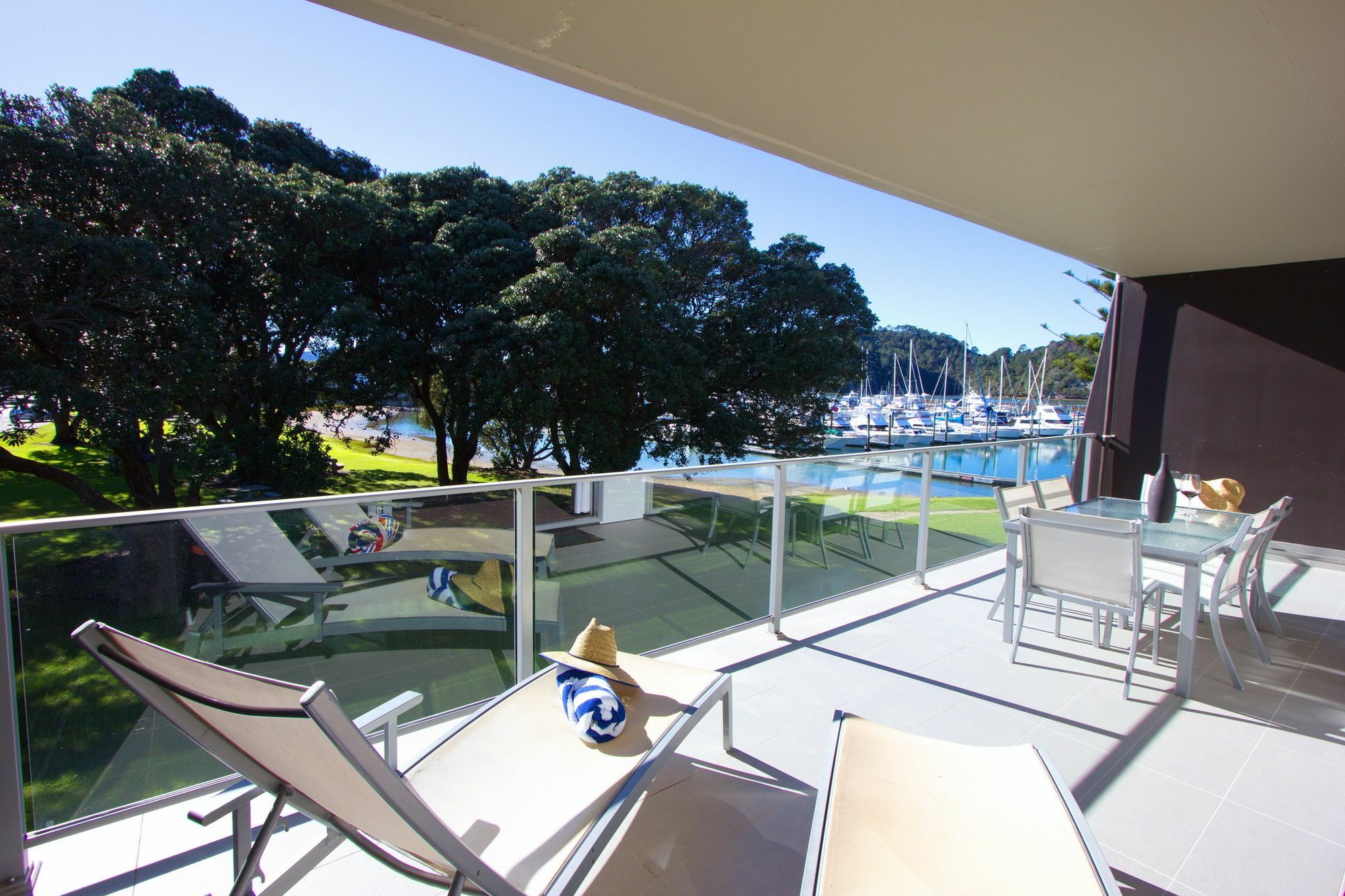 Marina Park Apartments Whitianga Exterior photo